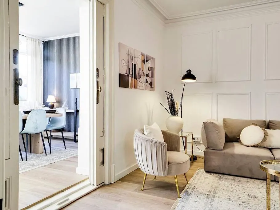 Casa Modernista En Paseo De Gracia Apartment Barcelona